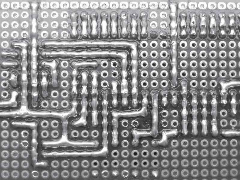 洞洞板”(萬(wàn)用電路板)的選擇和焊接使用技巧 洞洞板”(萬(wàn)用電路板)的選擇和焊接使用技巧