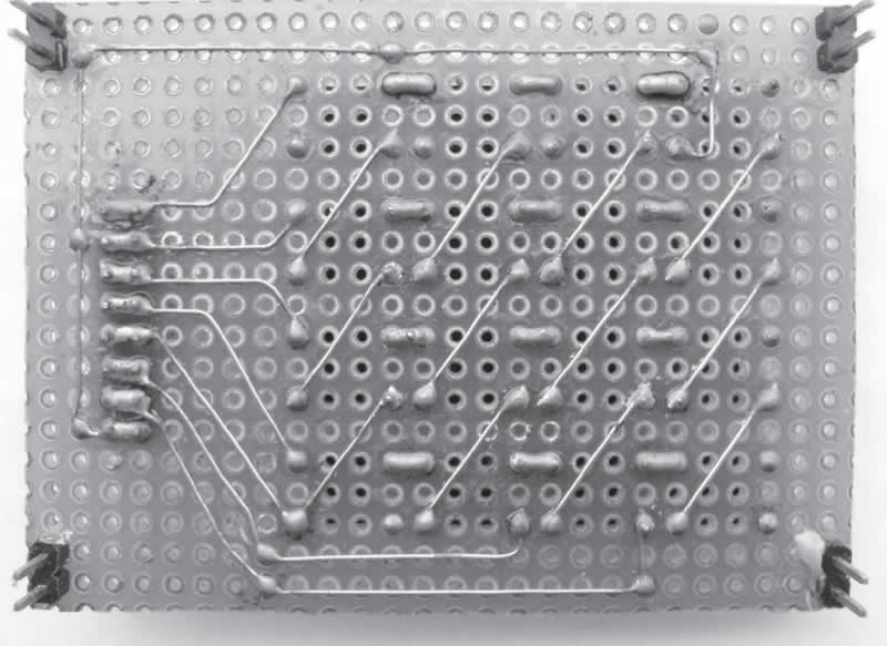 洞洞板”(萬(wàn)用電路板)的選擇和焊接使用技巧 洞洞板”(萬(wàn)用電路板)的選擇和焊接使用技巧